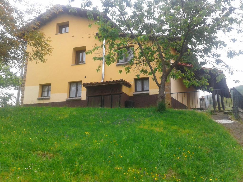 Apartamentos La Corona Llames de Parres Bagian luar foto