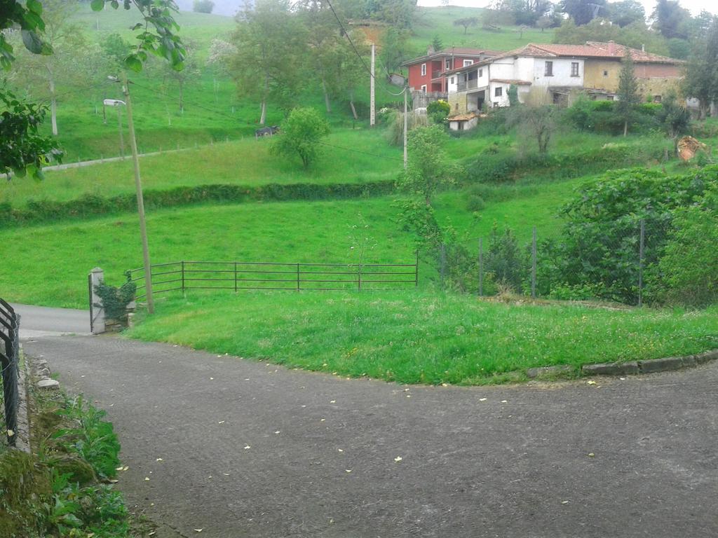 Apartamentos La Corona Llames de Parres Bagian luar foto