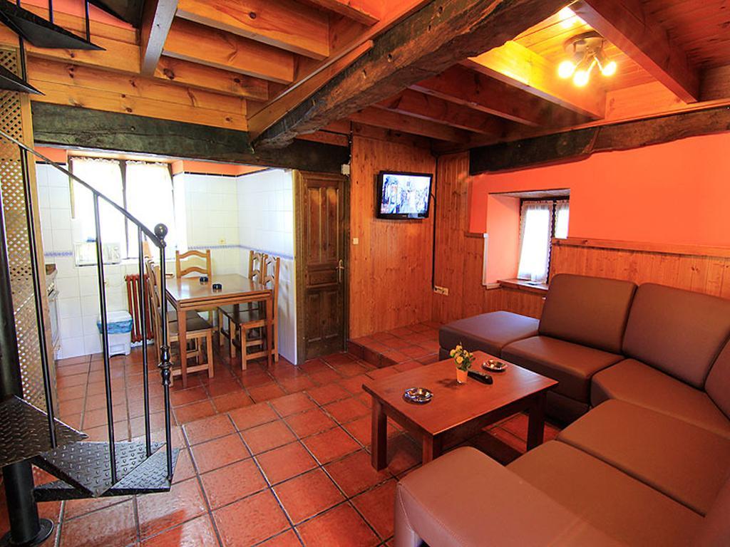 Apartamentos La Corona Llames de Parres Ruang foto
